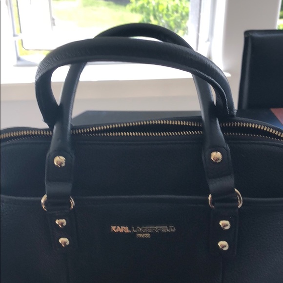 Handbag - Picture 2 of 8